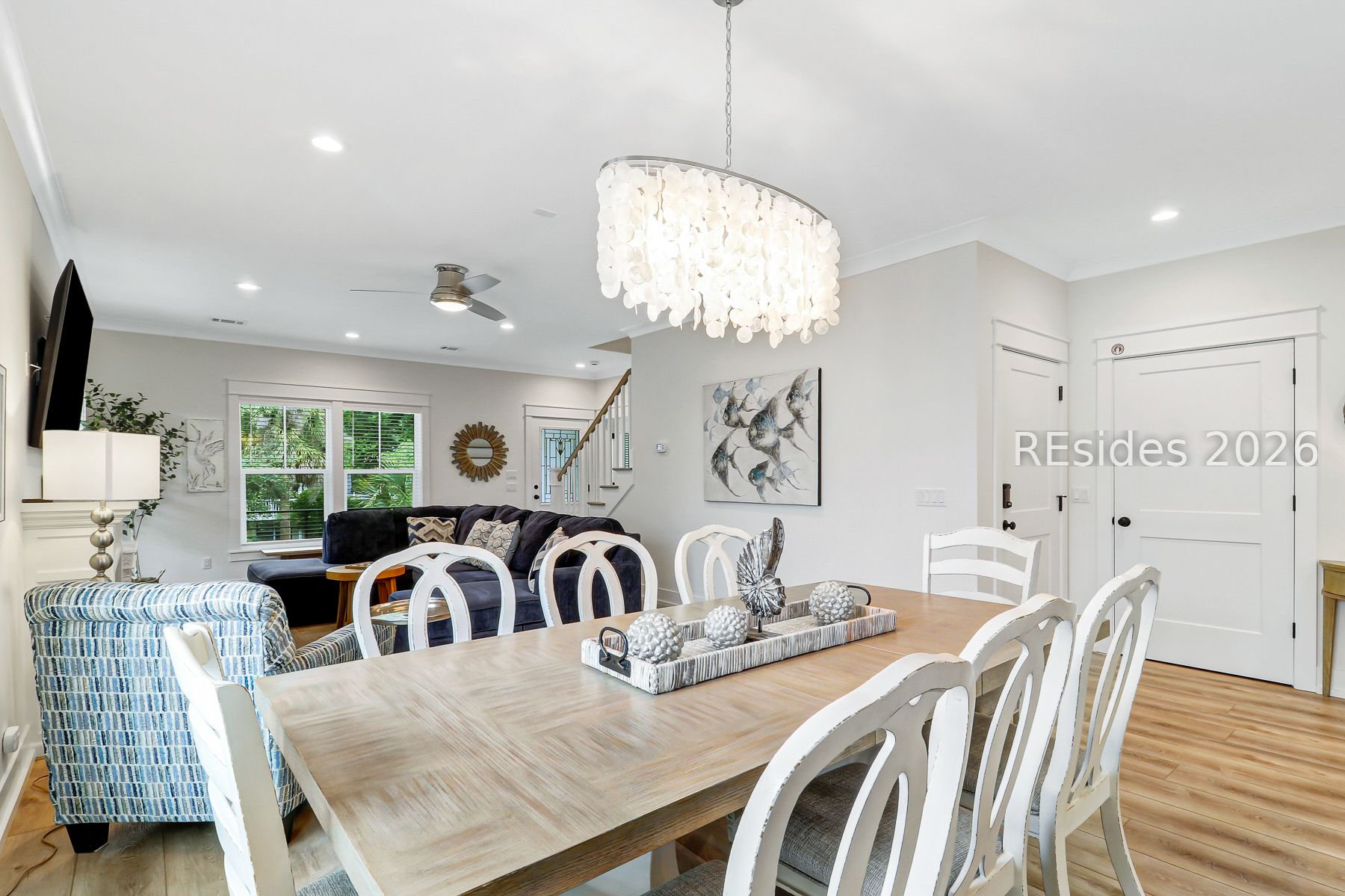 8 Moonshell Road