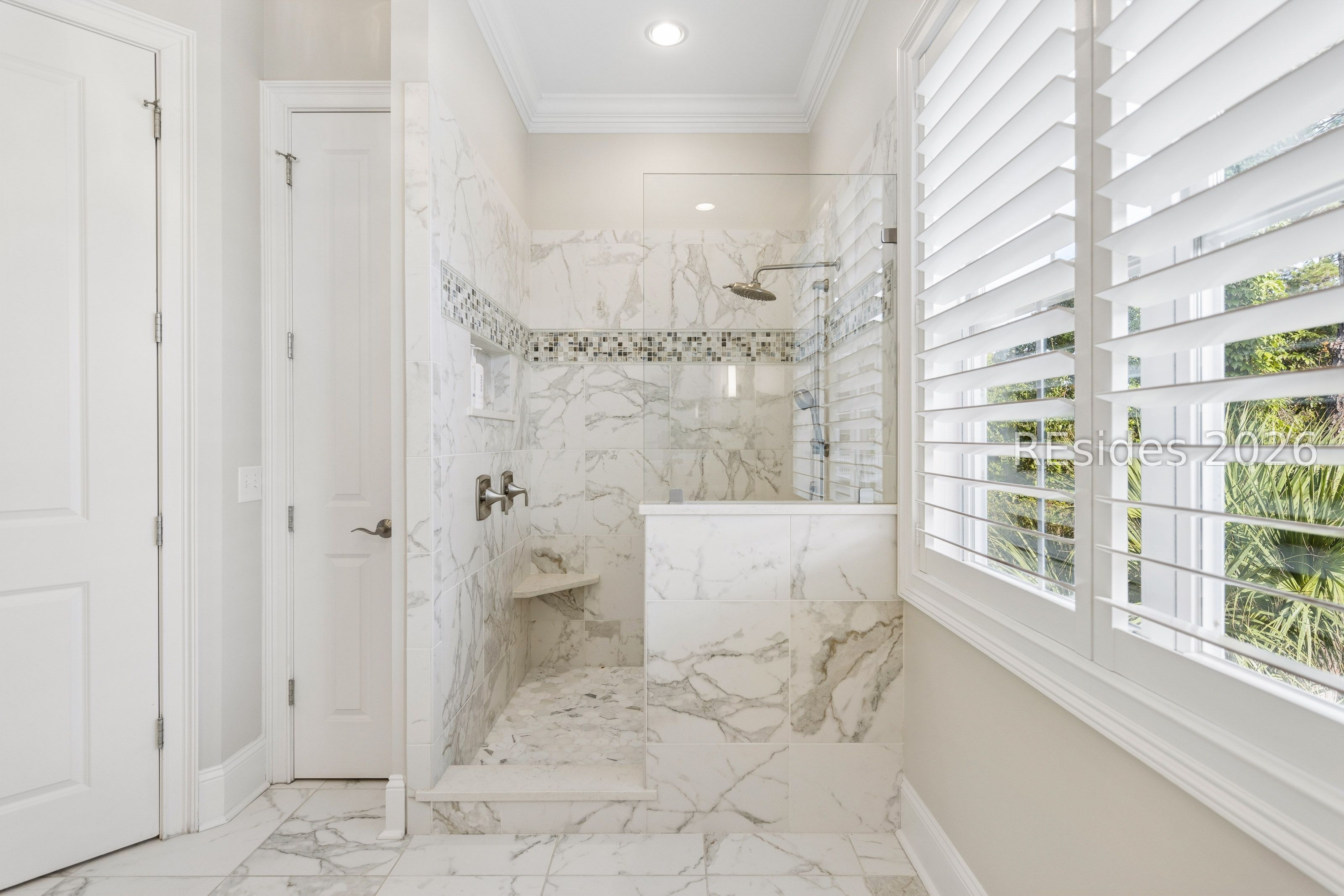 6 Lady Slipper Island Court