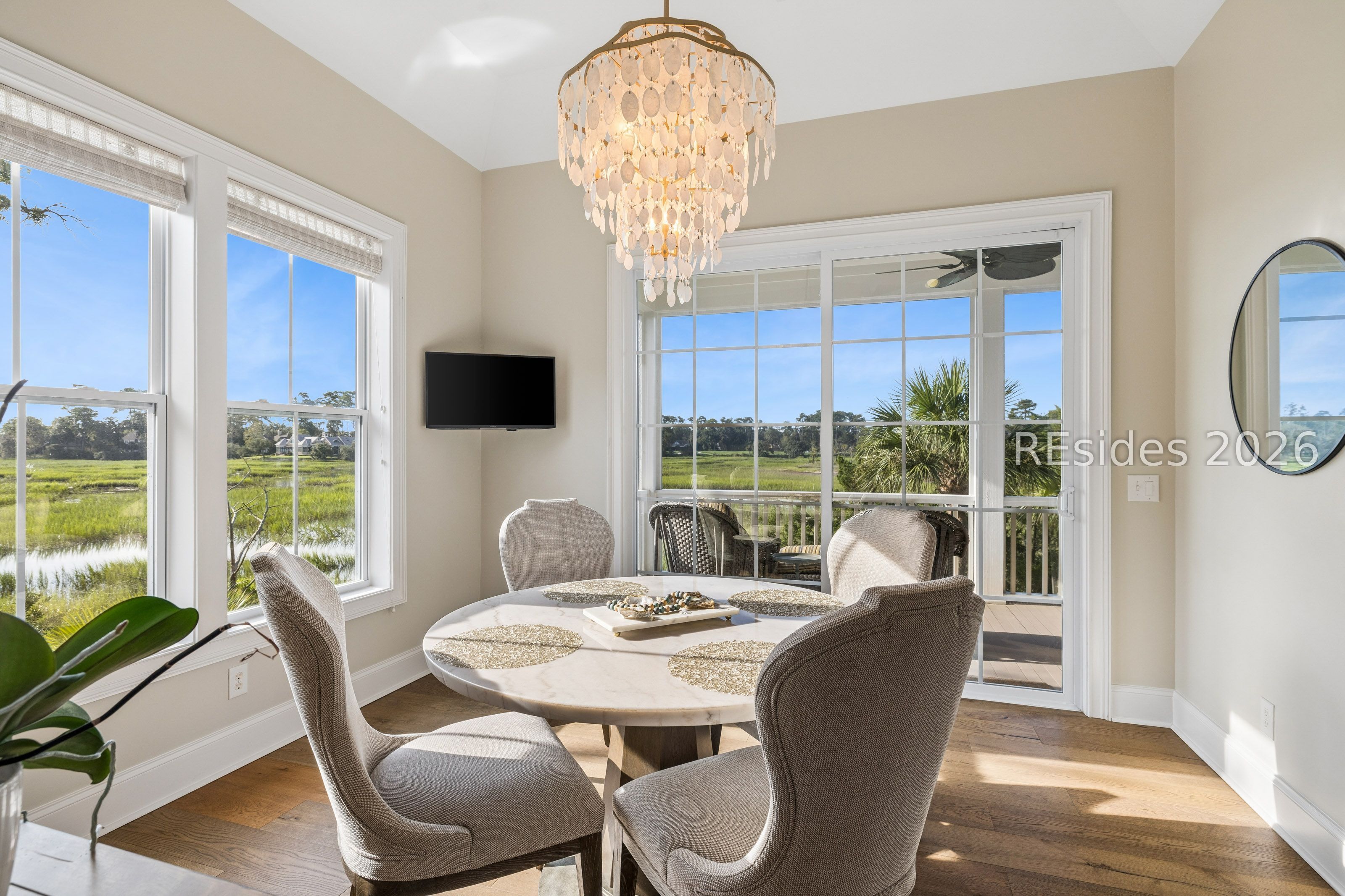6 Lady Slipper Island Court