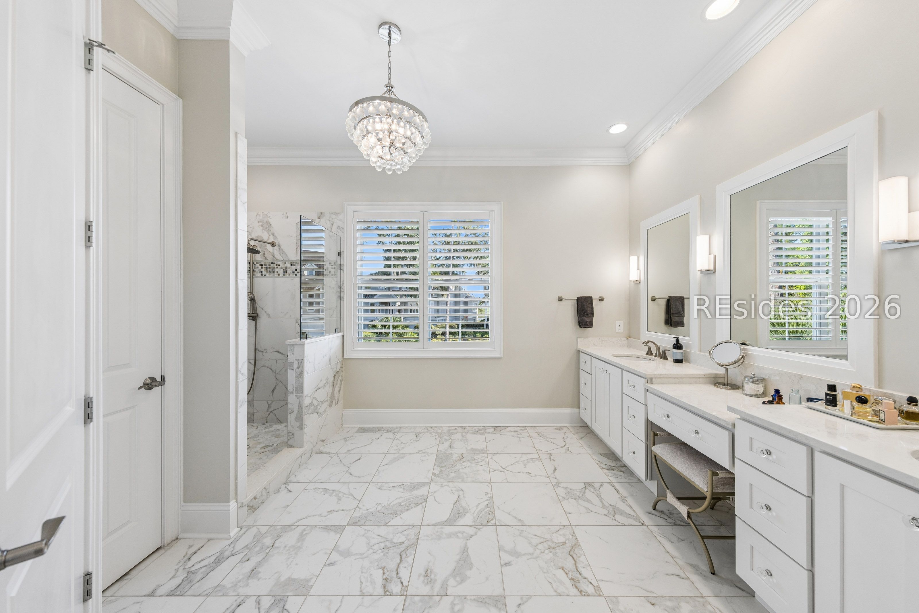 6 Lady Slipper Island Court