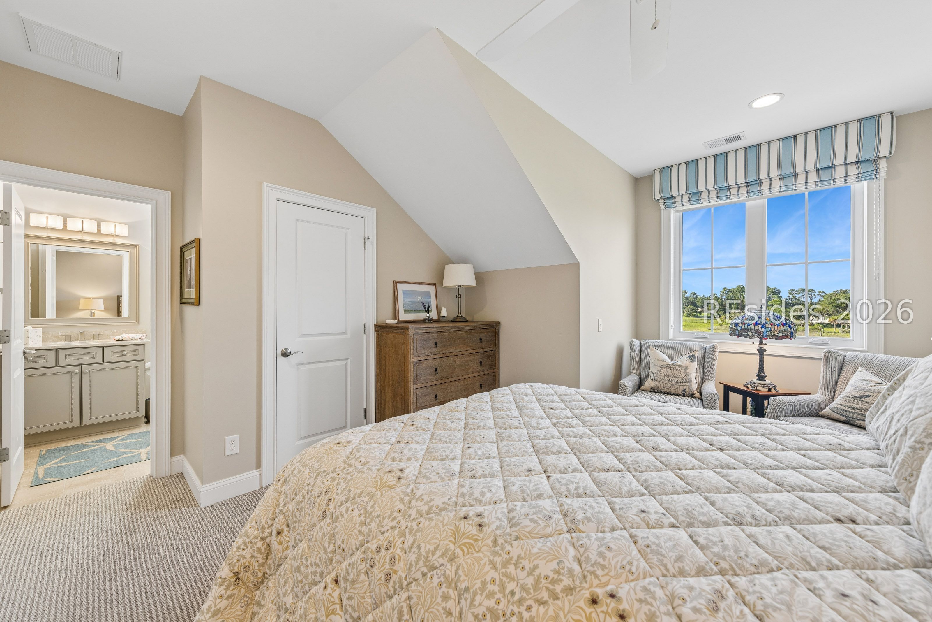6 Lady Slipper Island Court