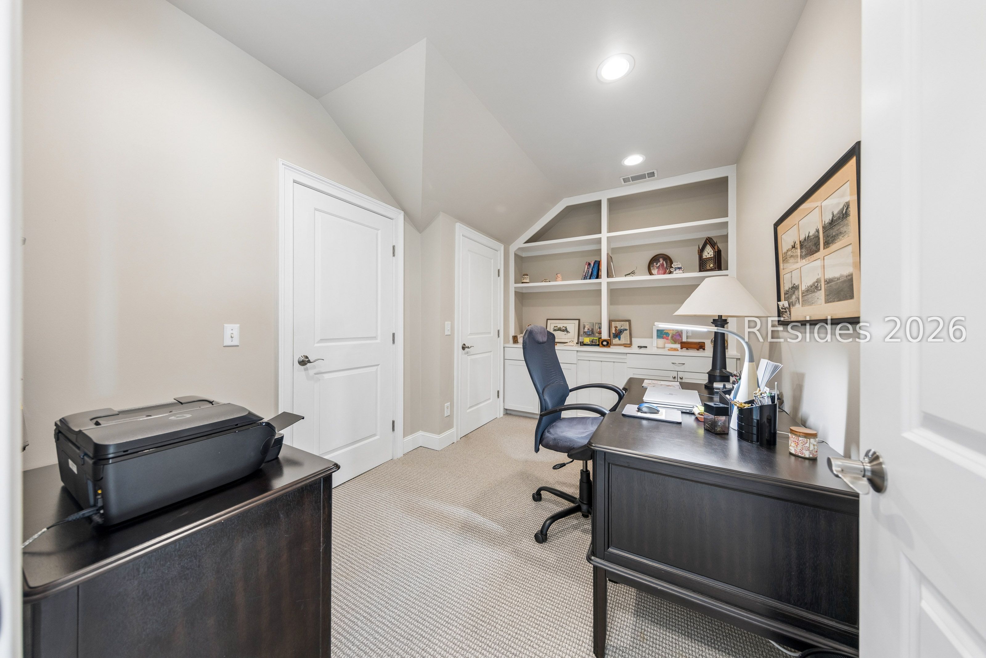 6 Lady Slipper Island Court