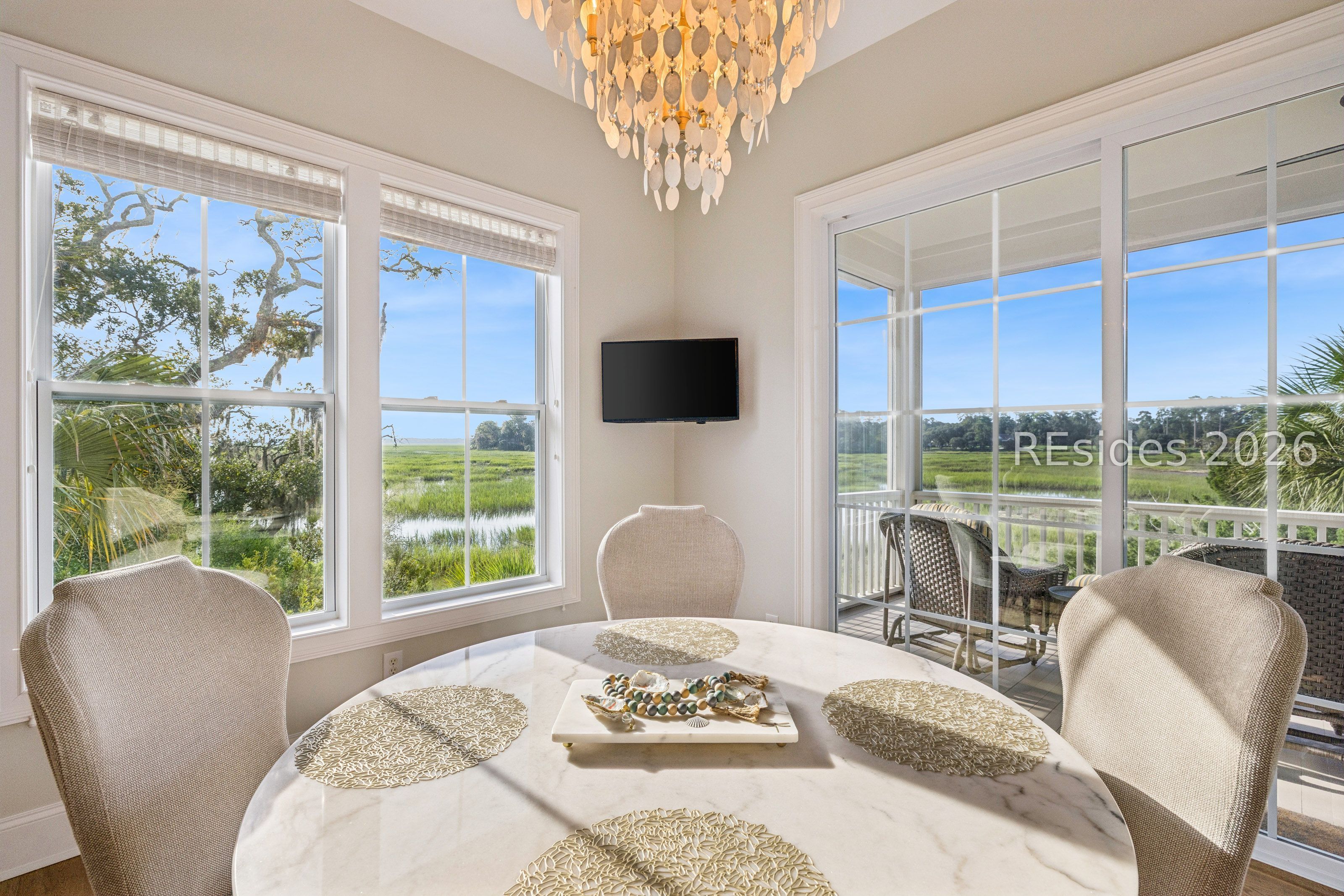 6 Lady Slipper Island Court