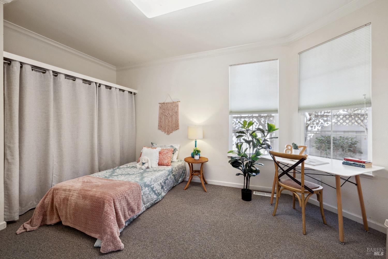 2029 Falcon Ridge Dr