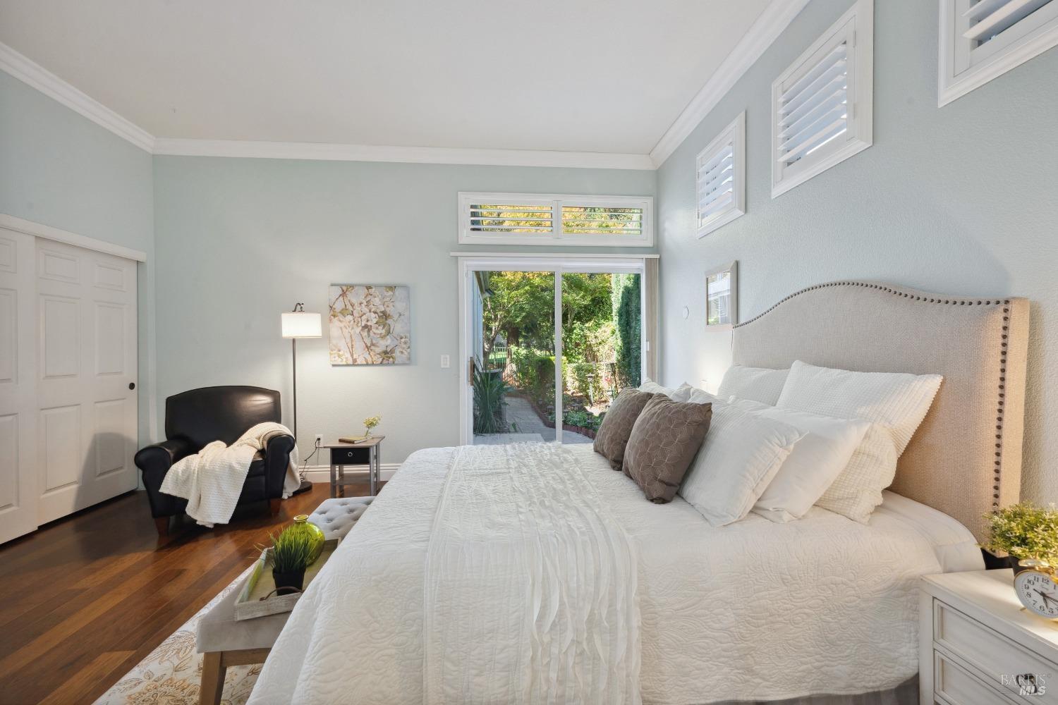 1881 Falcon Ridge Dr