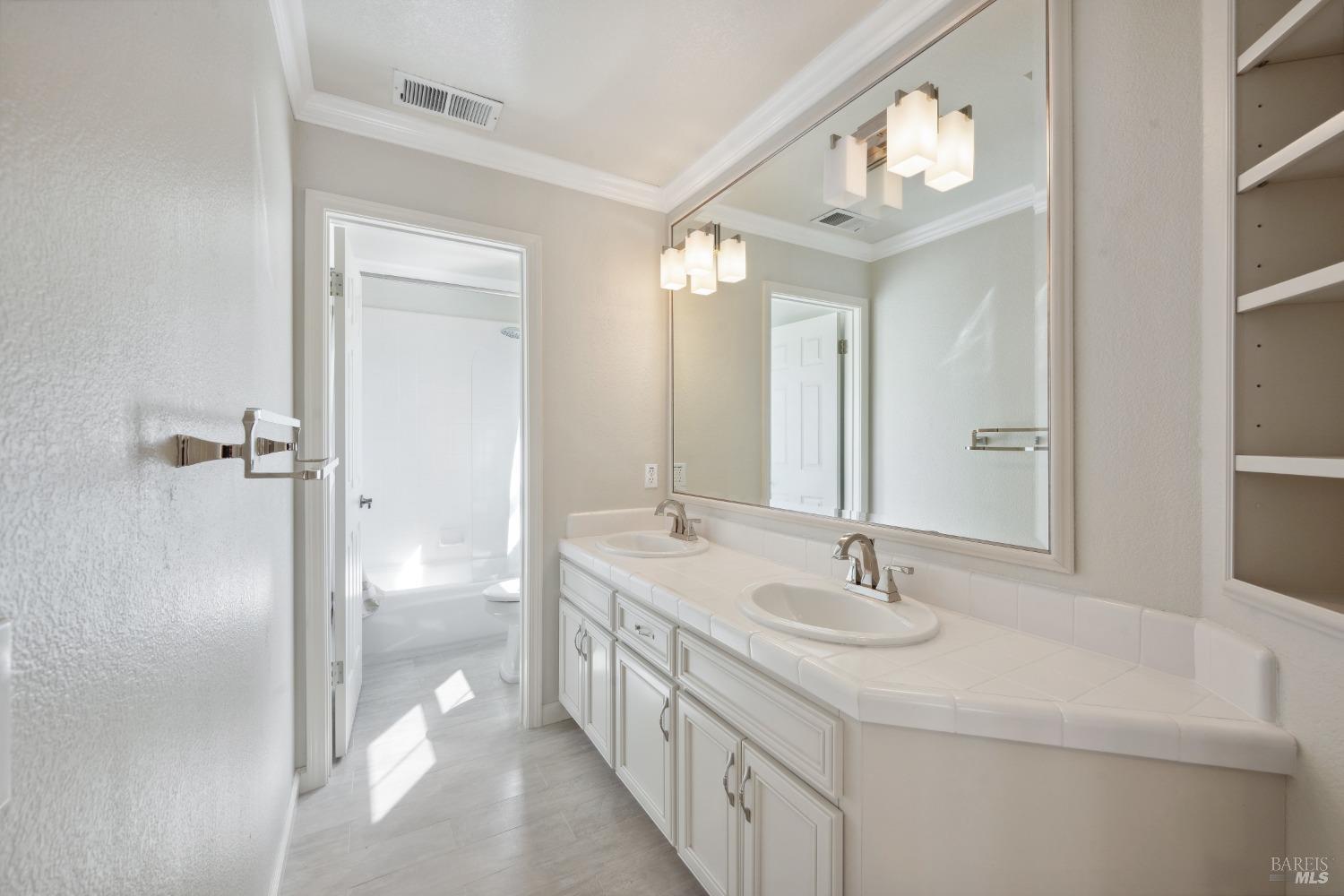 1881 Falcon Ridge Dr