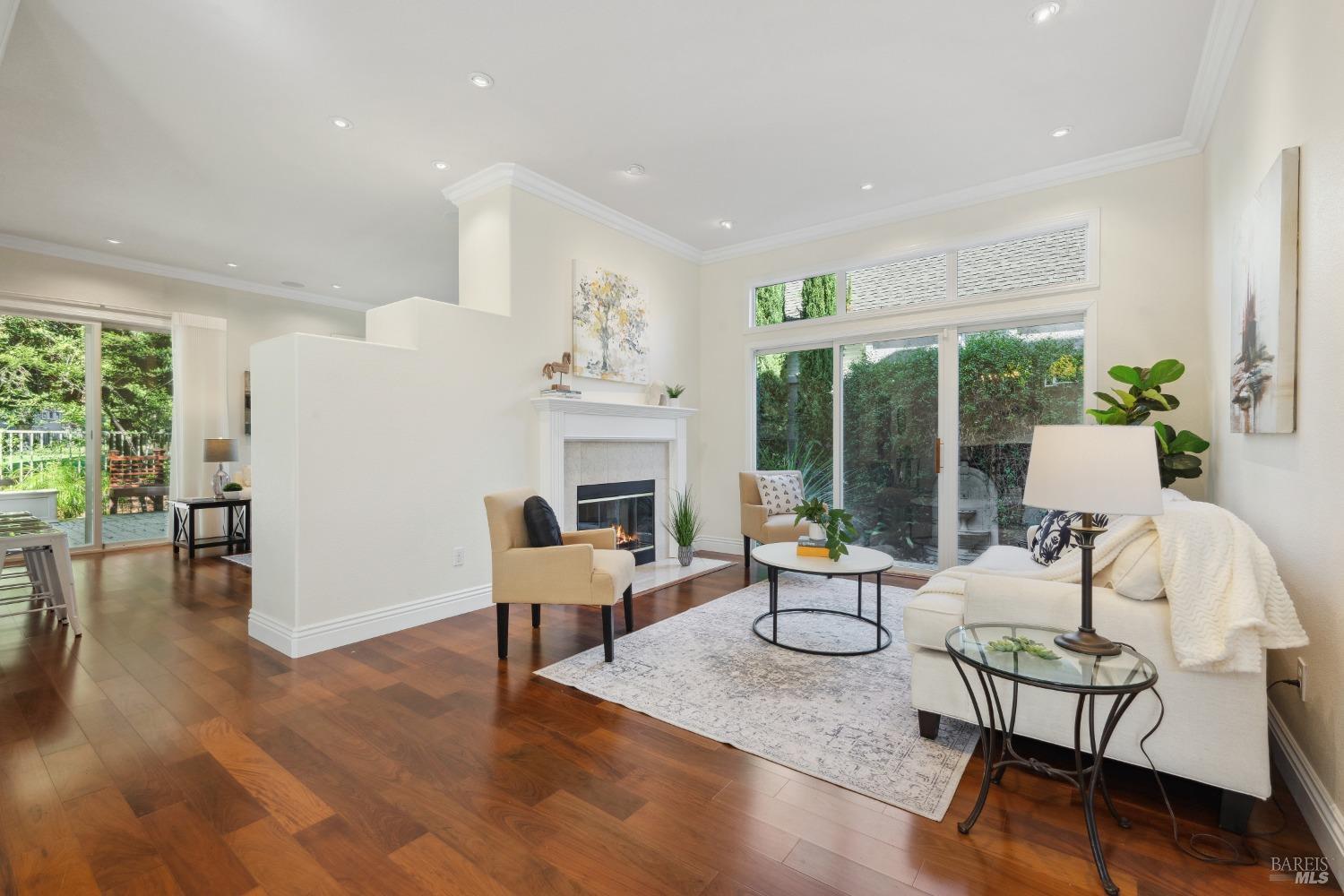 1881 Falcon Ridge Dr