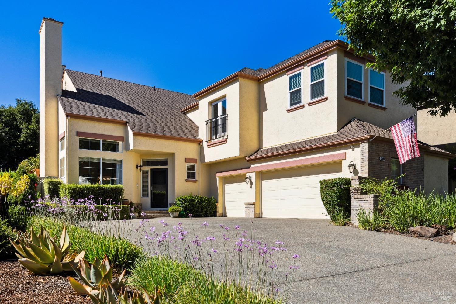 2084 Falcon Ridge Dr