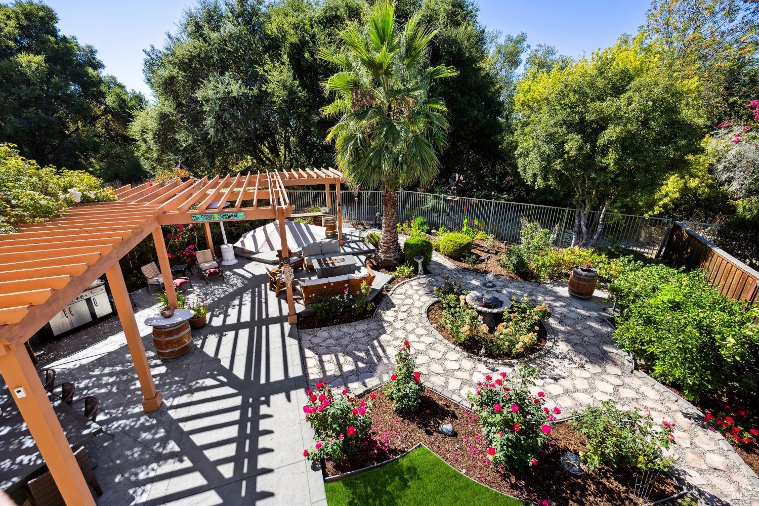 2084 Falcon Ridge Dr