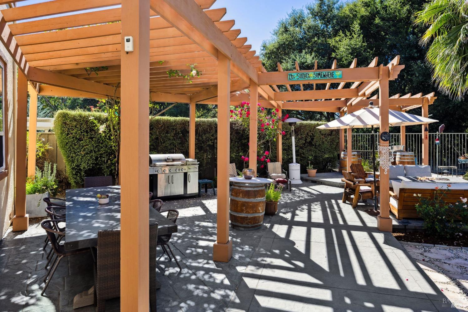 2084 Falcon Ridge Dr