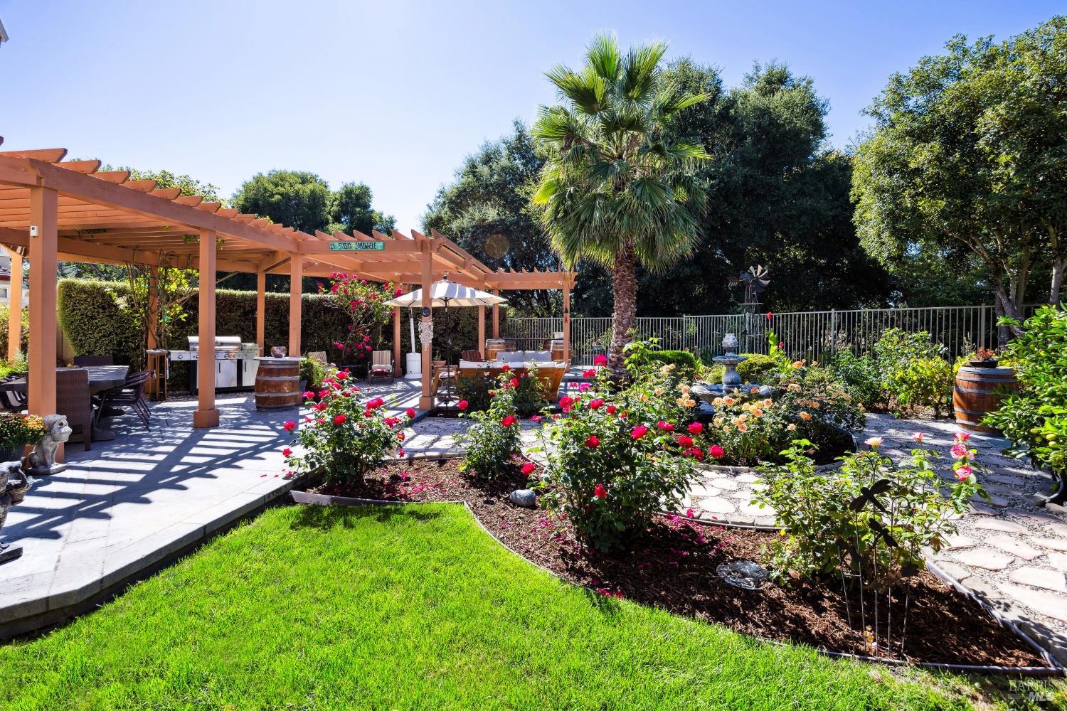 2084 Falcon Ridge Dr