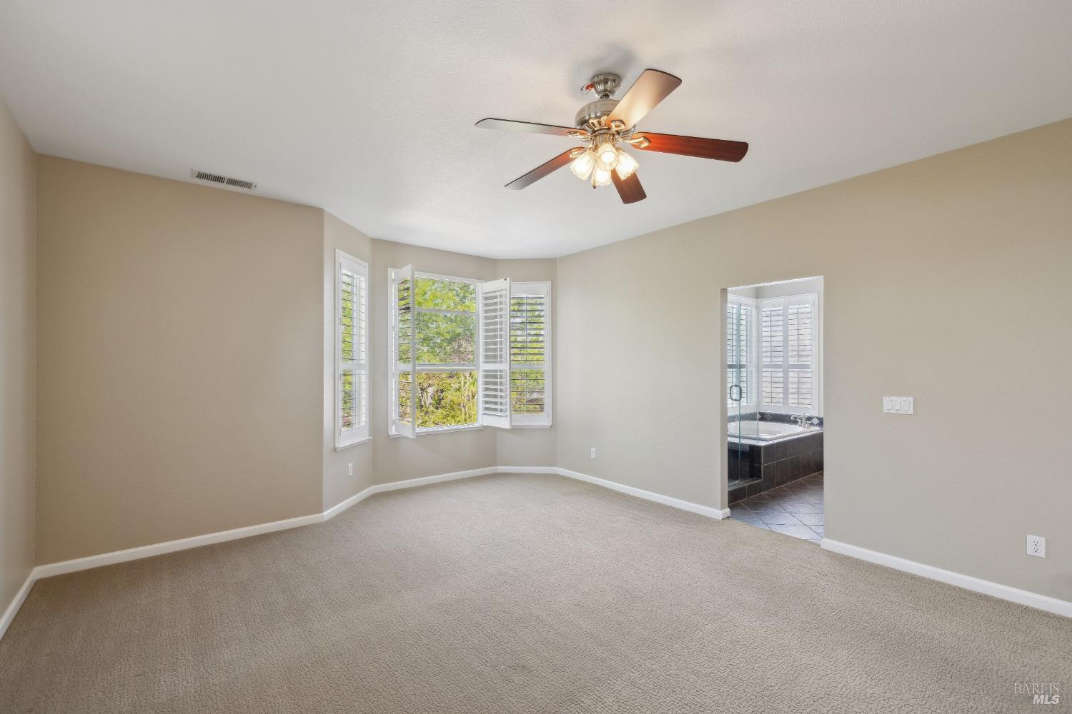 1903 Falcon Ridge Dr