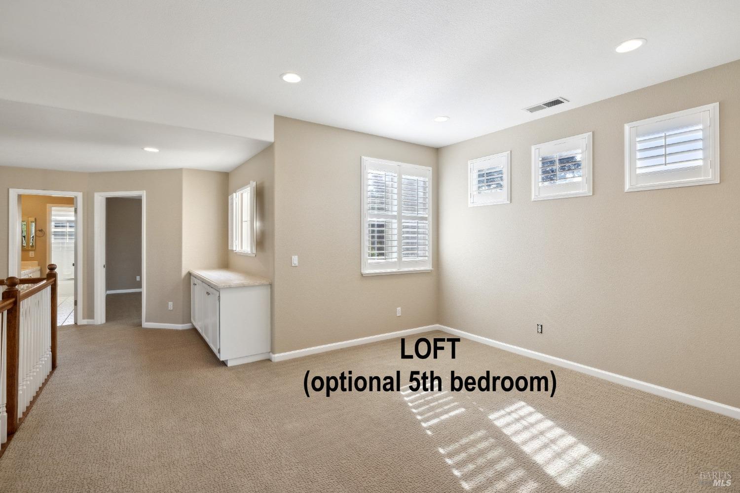 1903 Falcon Ridge Dr