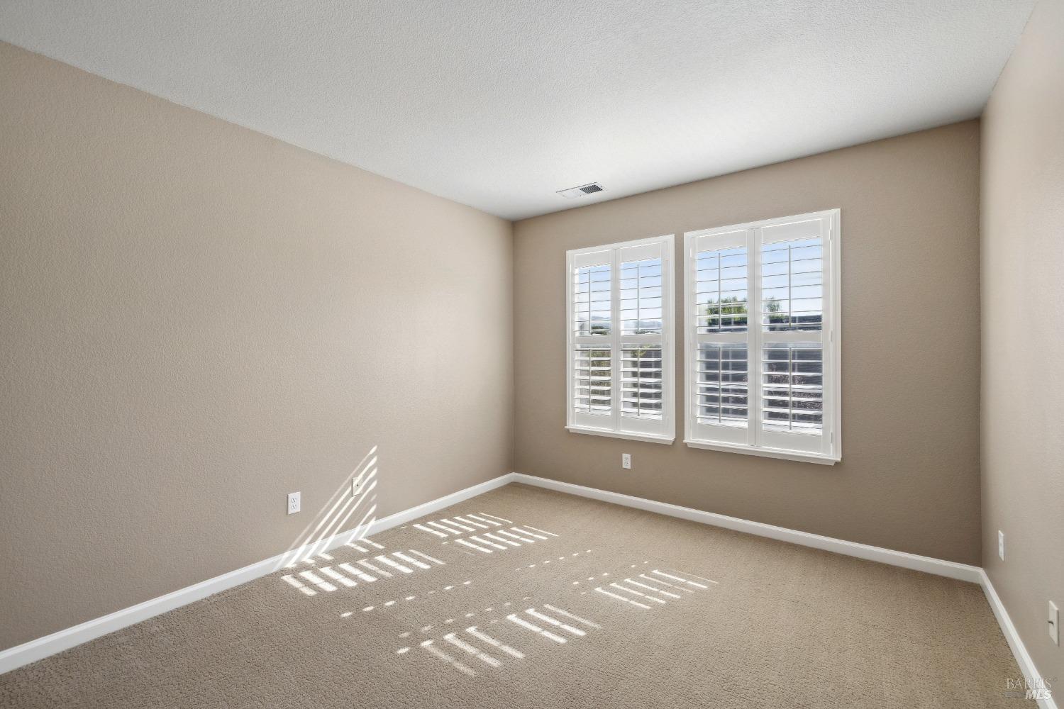 1903 Falcon Ridge Dr