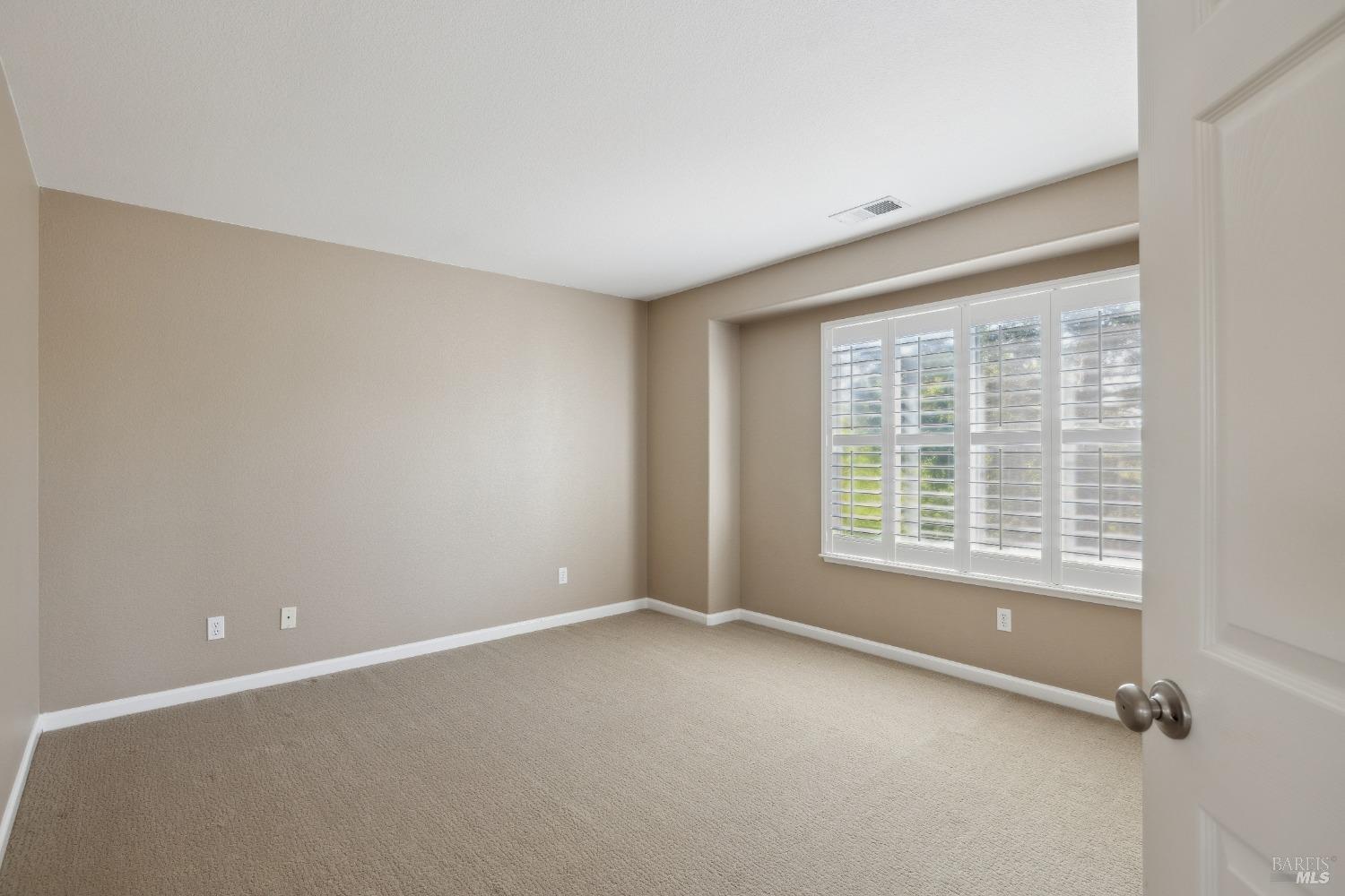 1903 Falcon Ridge Dr