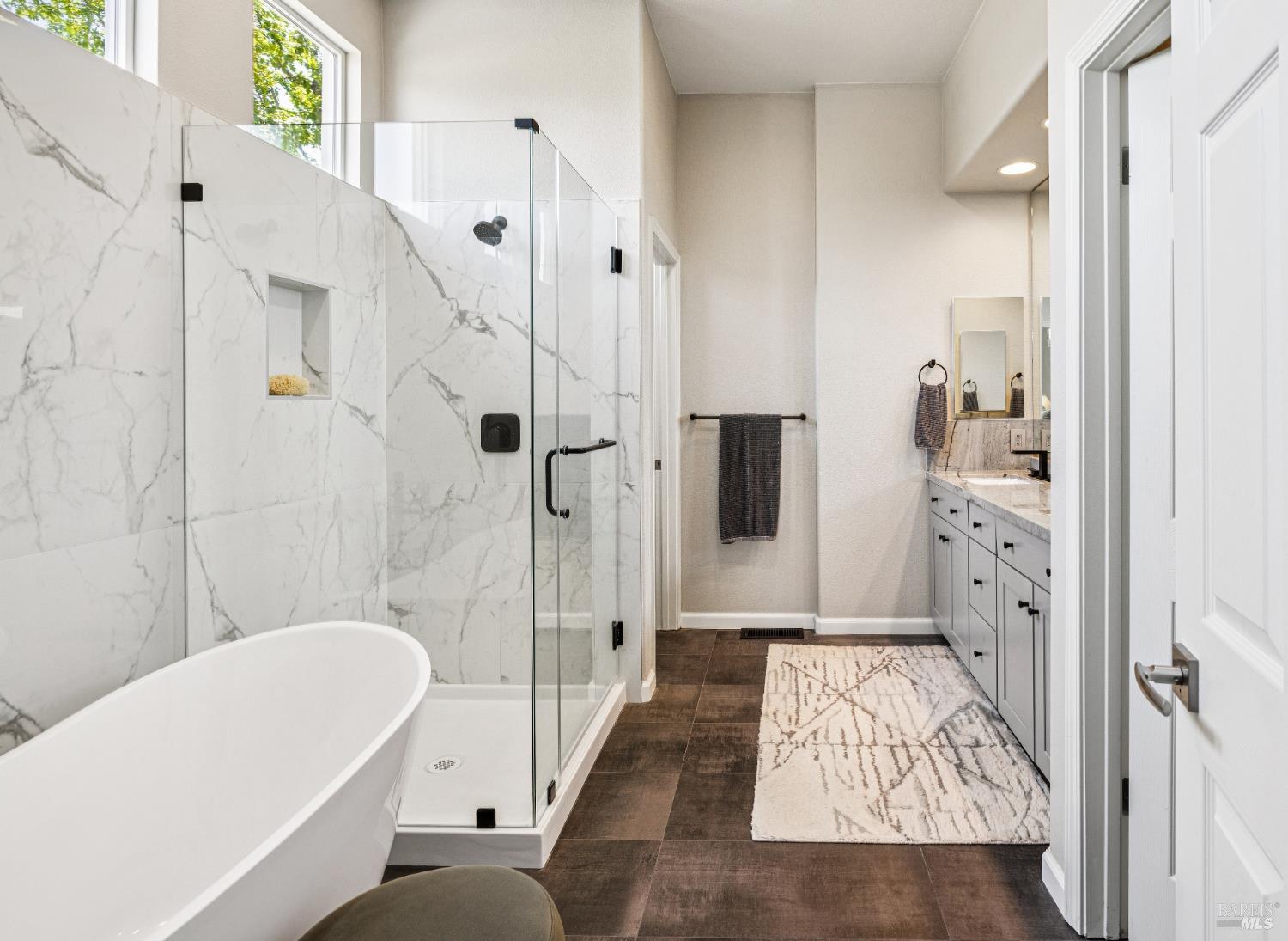 1804 Falcon Ridge Dr