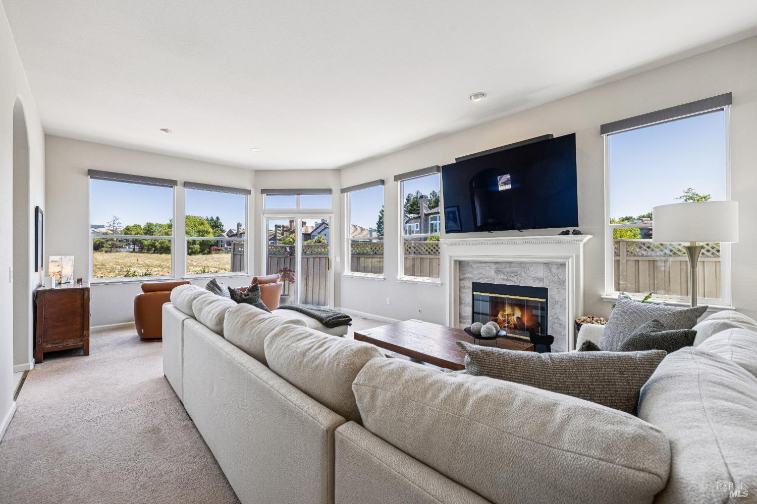 1804 Falcon Ridge Dr