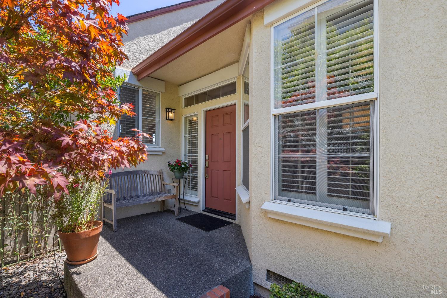 1804 Falcon Ridge Dr