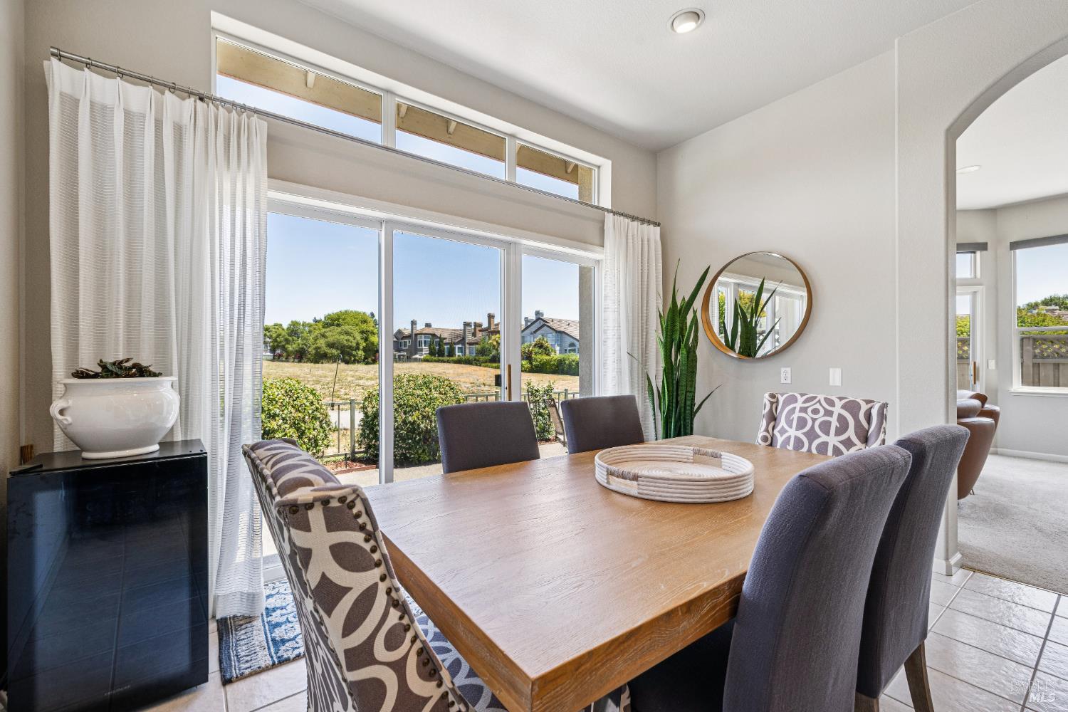 1804 Falcon Ridge Dr