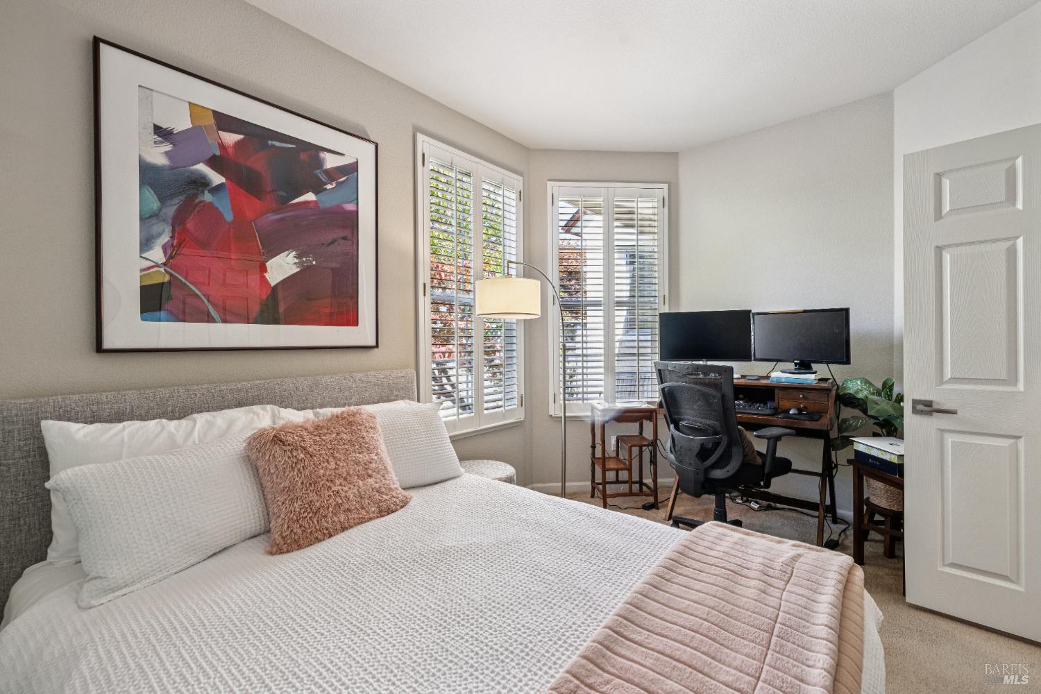 1804 Falcon Ridge Dr