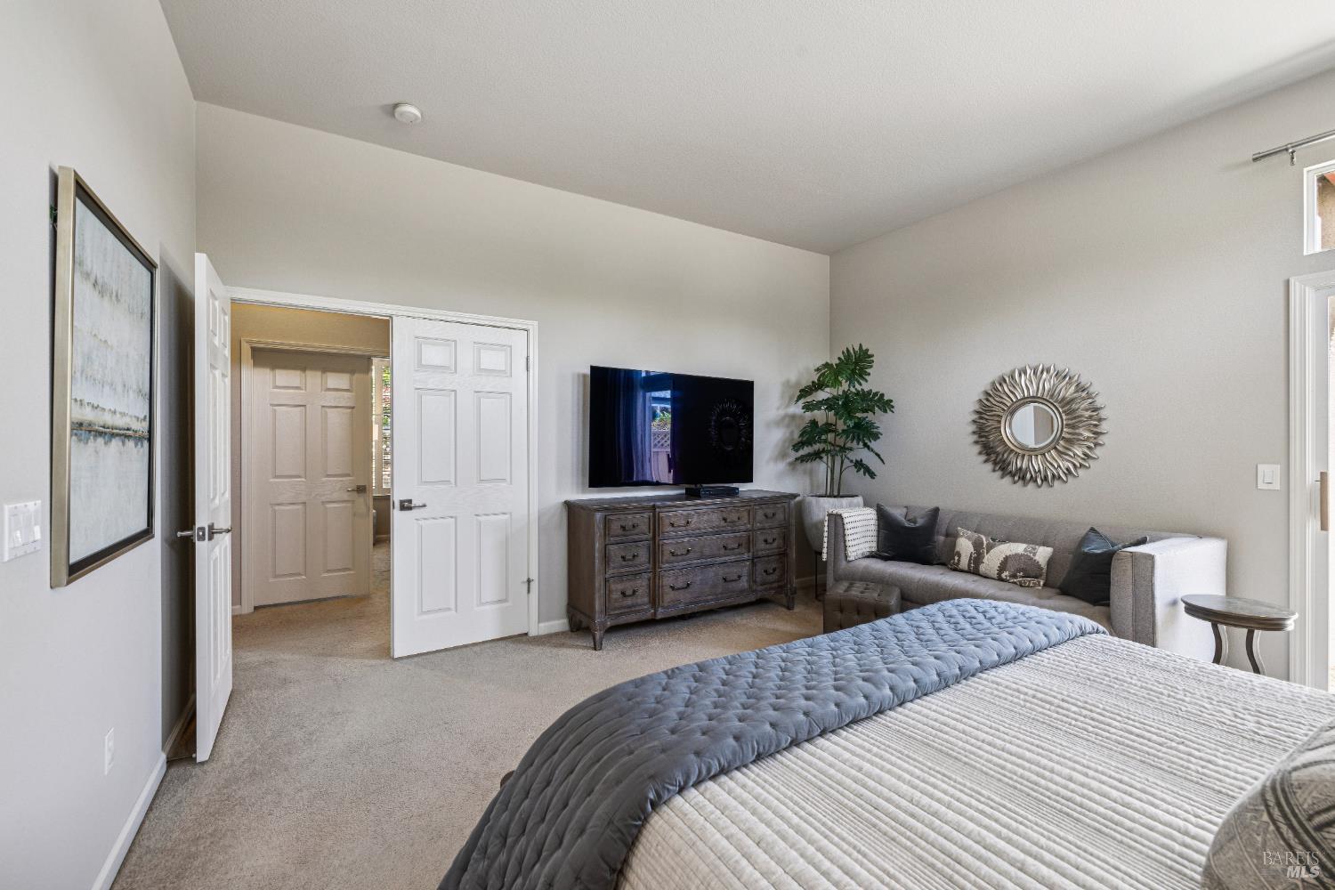 1804 Falcon Ridge Dr