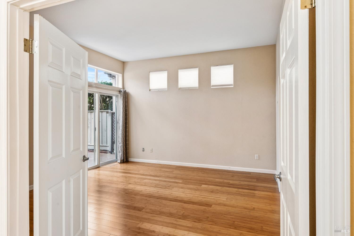 1889 Falcon Ridge Dr