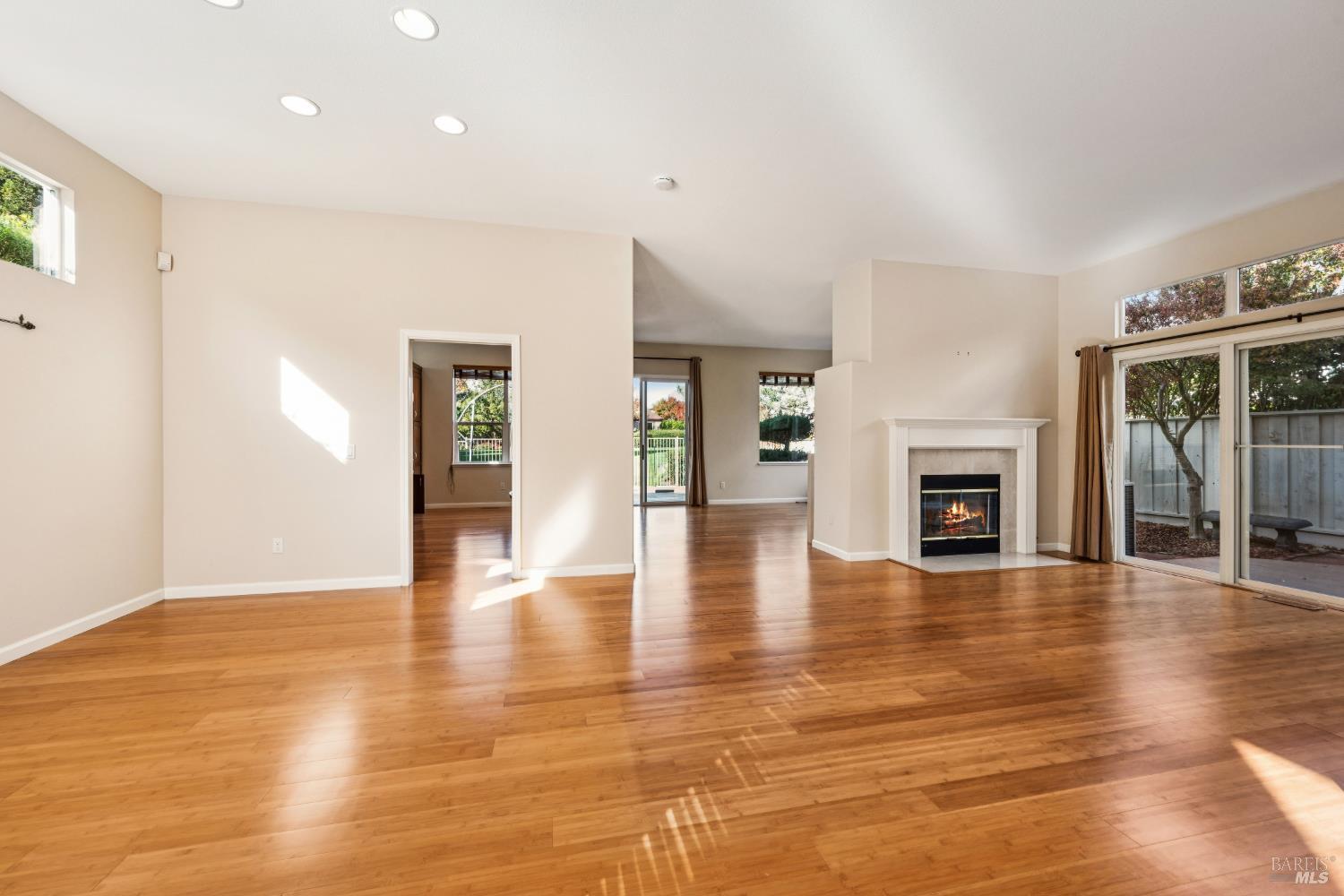 1889 Falcon Ridge Dr