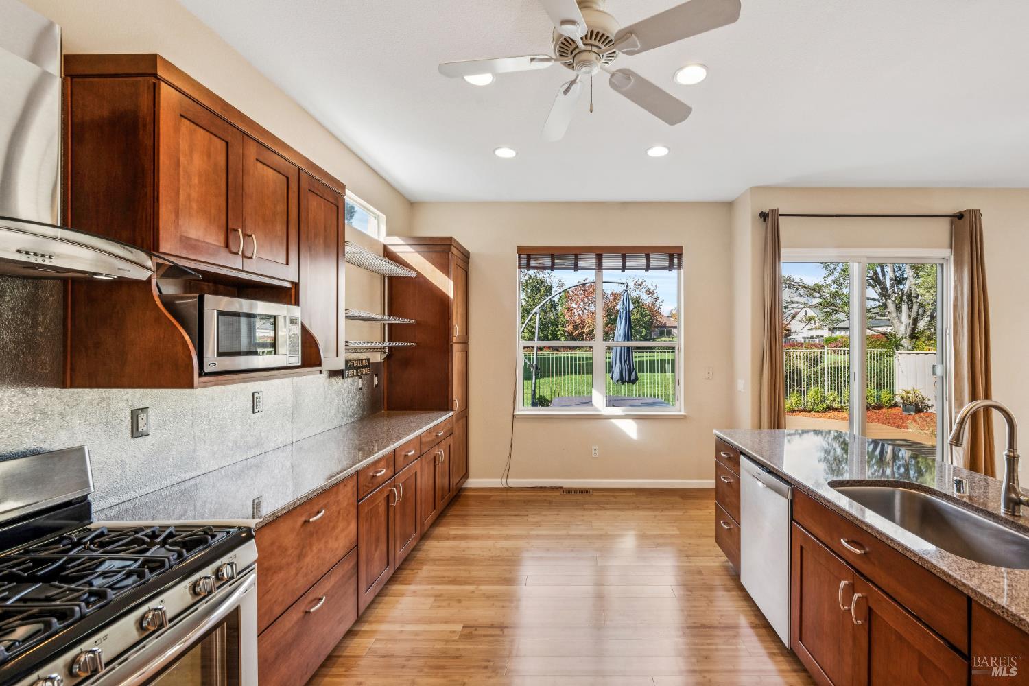 1889 Falcon Ridge Dr