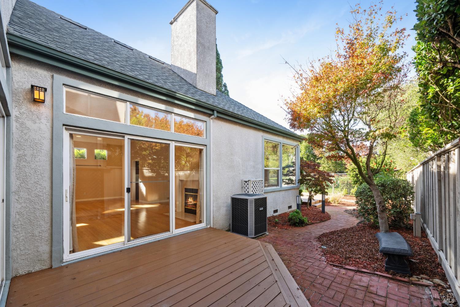 1889 Falcon Ridge Dr