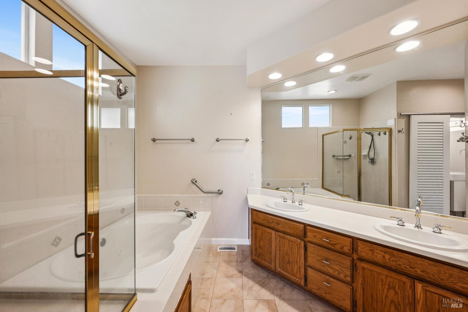 1889 Falcon Ridge Dr