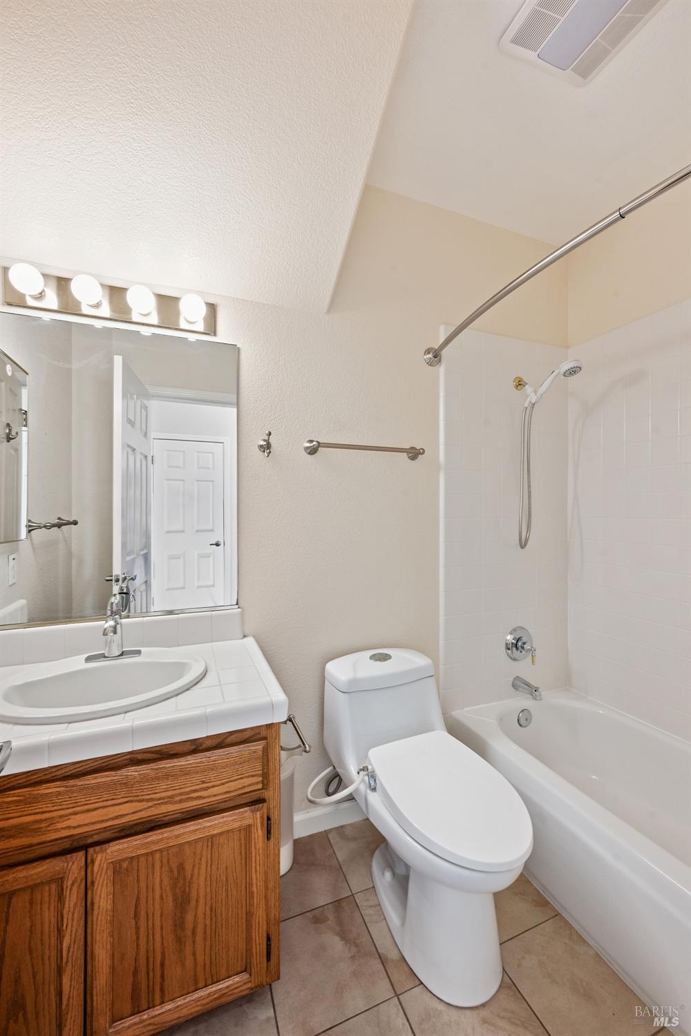 1889 Falcon Ridge Dr