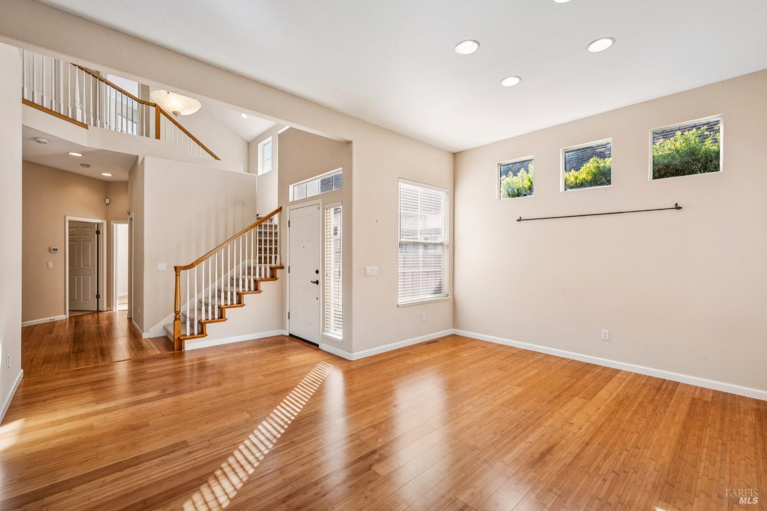 1889 Falcon Ridge Dr