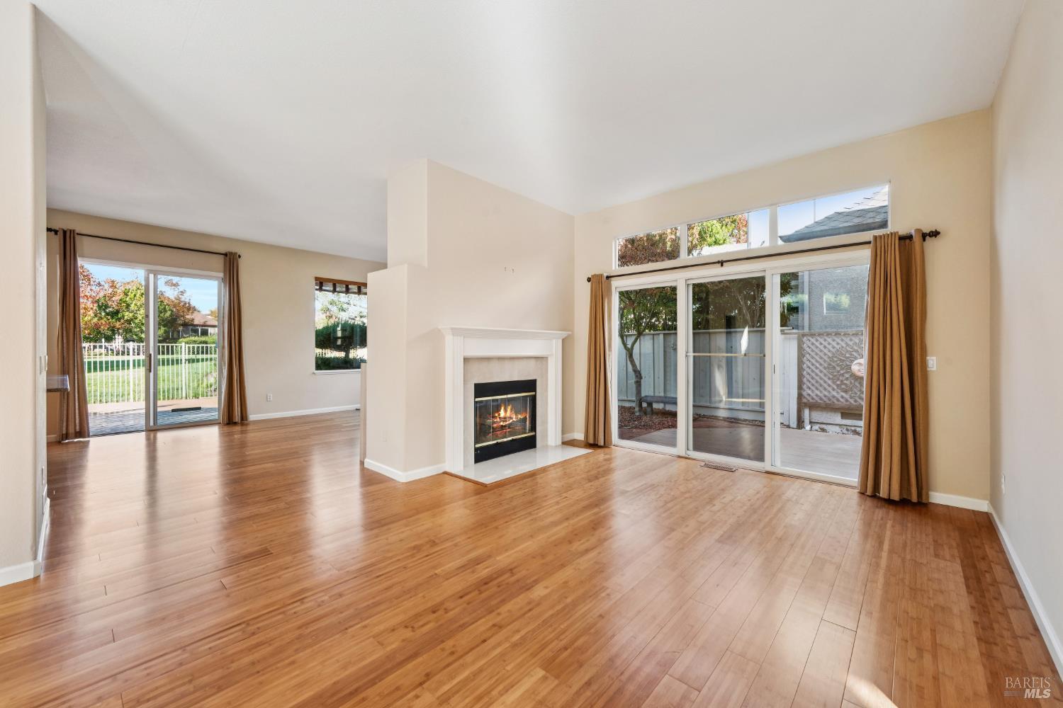 1889 Falcon Ridge Dr