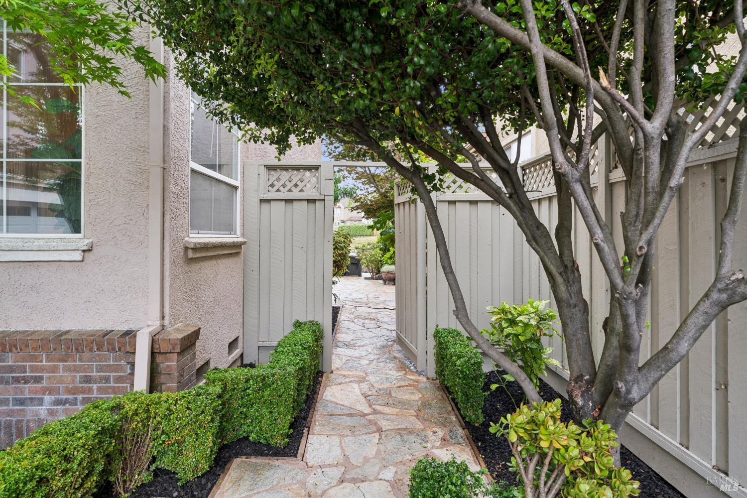 2147 Falcon Ridge Drive