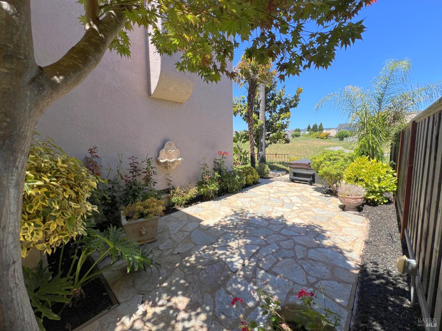 2147 Falcon Ridge Drive