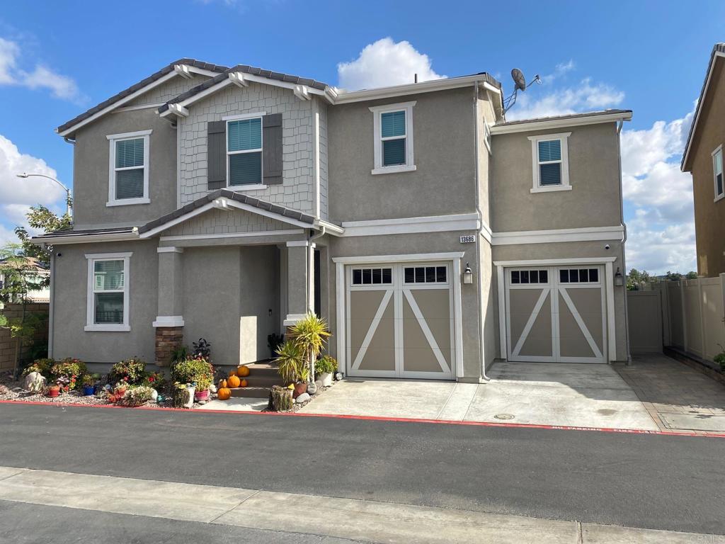 13686 Gray Hawk Way