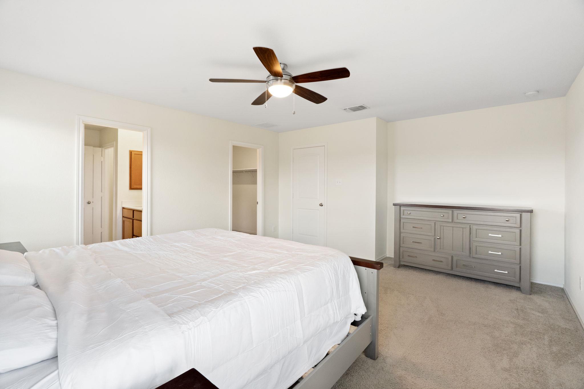 13620 Gerald Ford ST, Manor