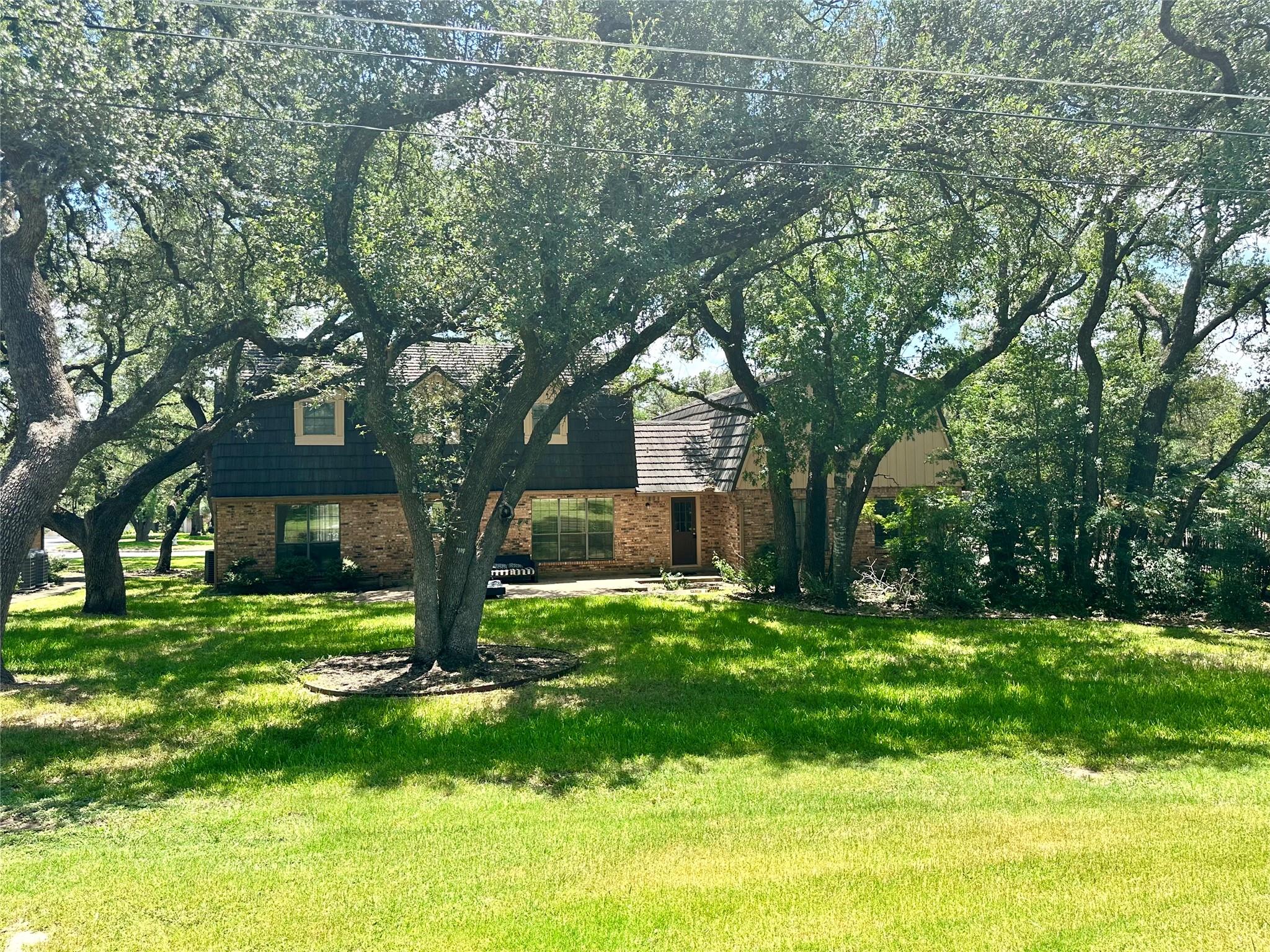 9006 BALCONES CLUB DR