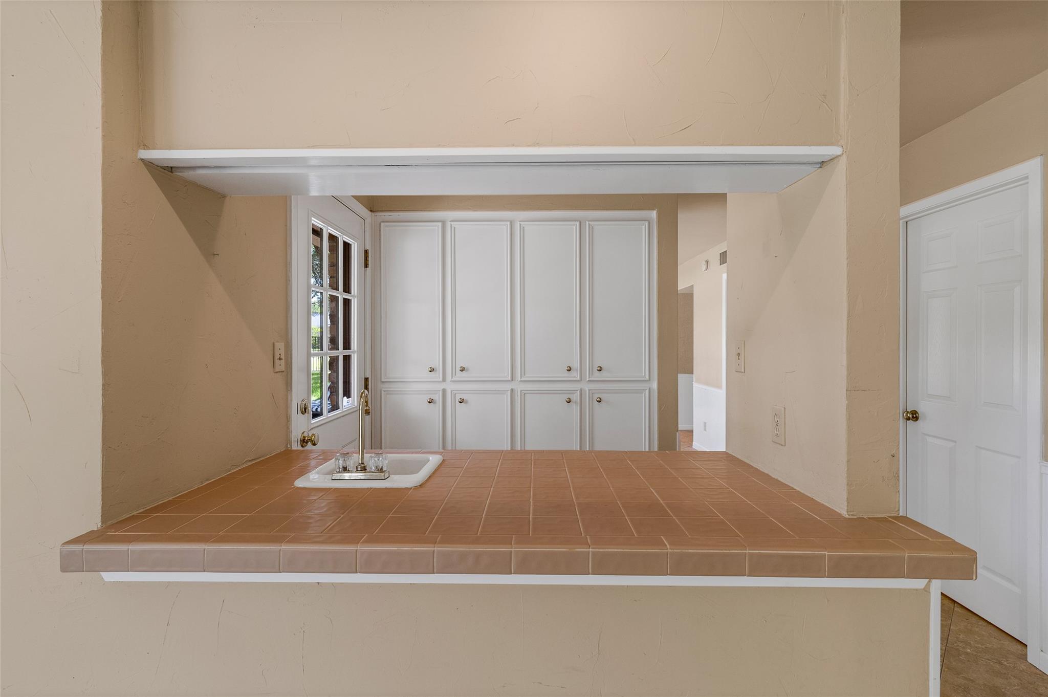 9006 BALCONES CLUB DR