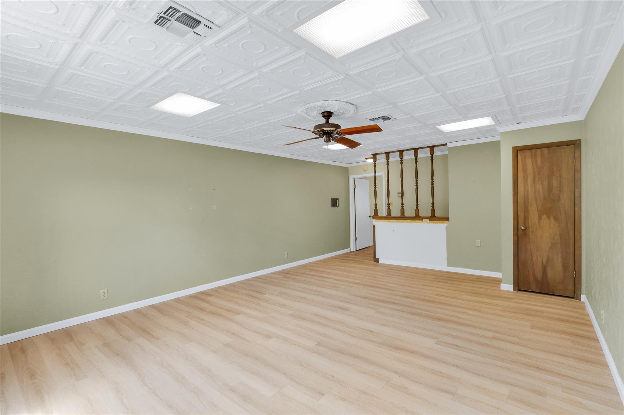 9006 BALCONES CLUB DR