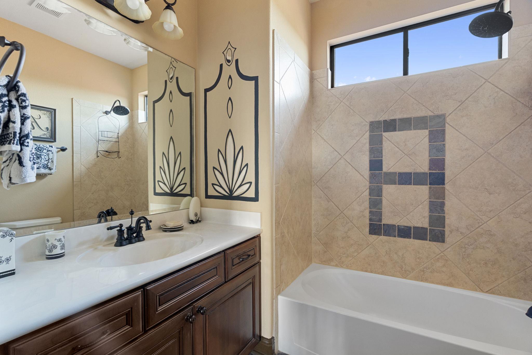 104 DESERT FOREST CT