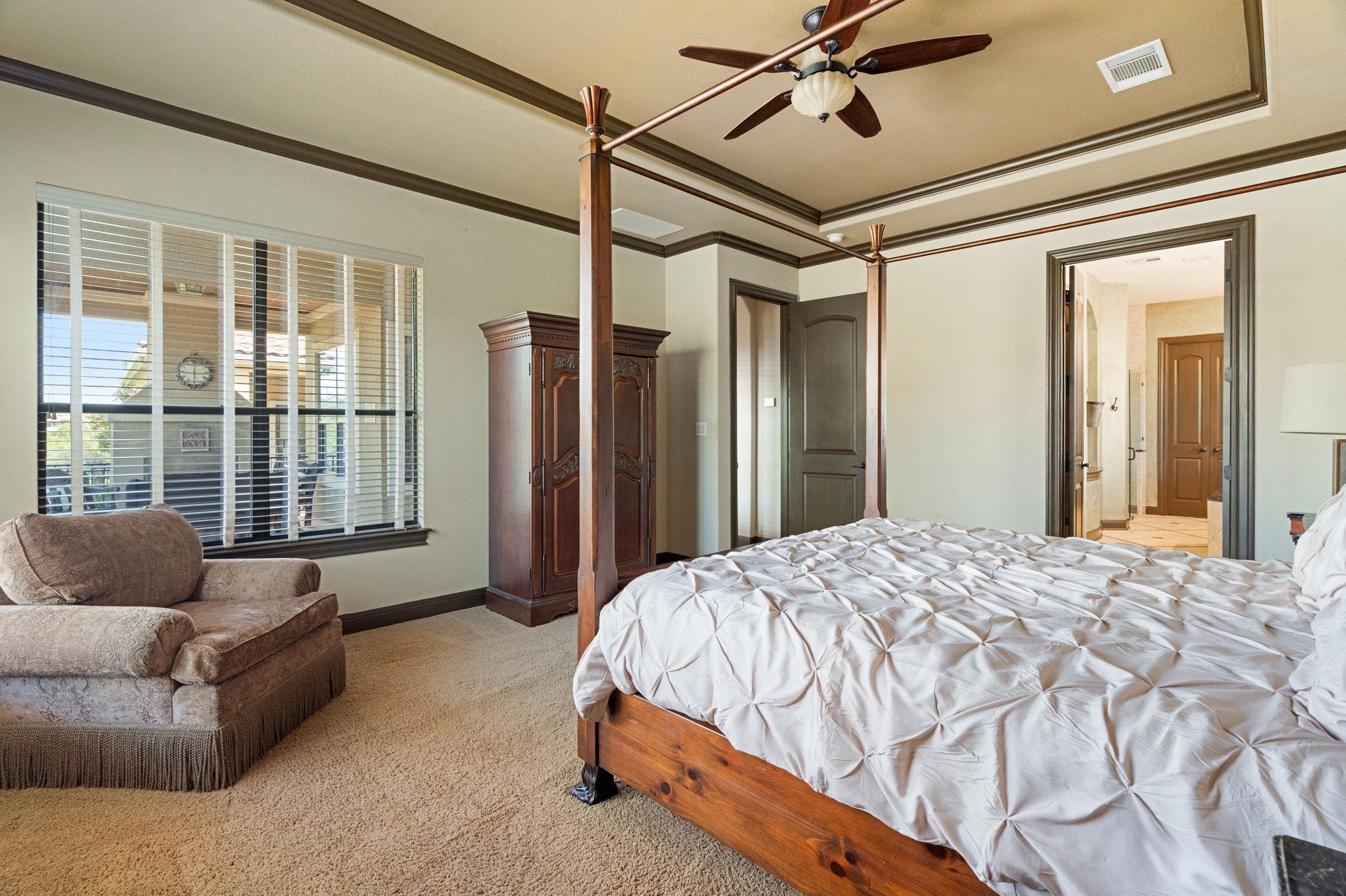 104 DESERT FOREST CT