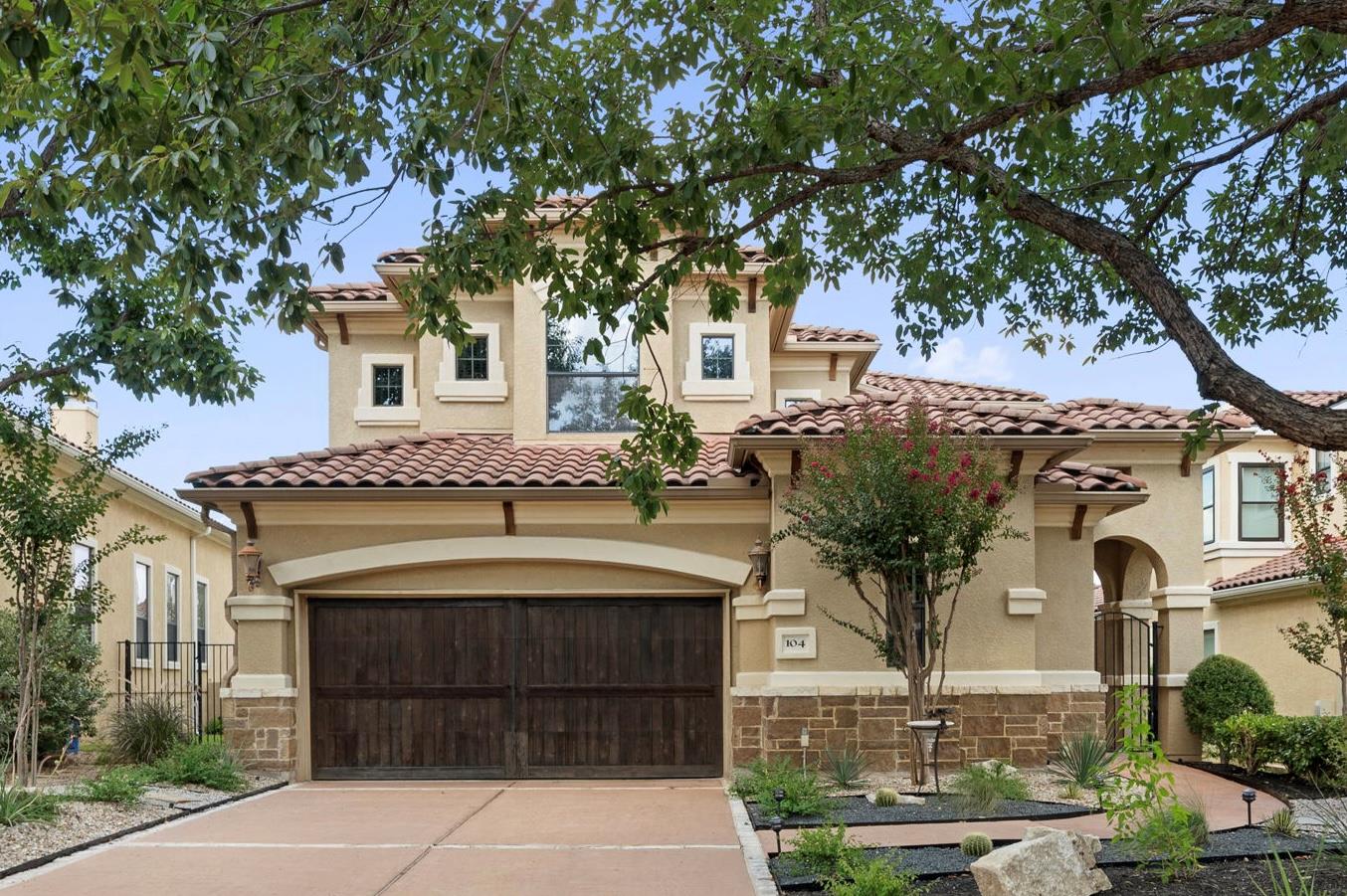 104 DESERT FOREST CT