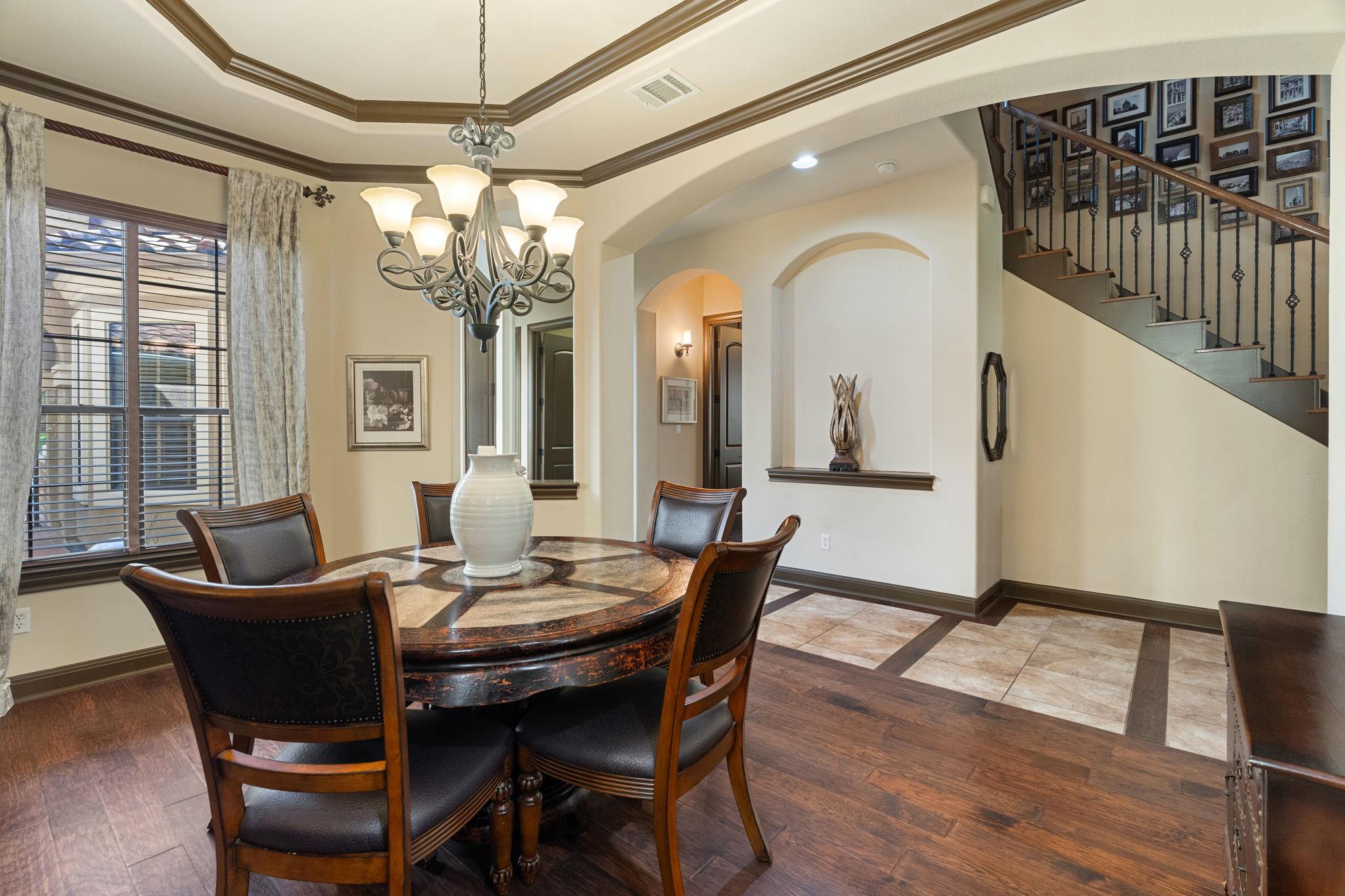 104 DESERT FOREST CT