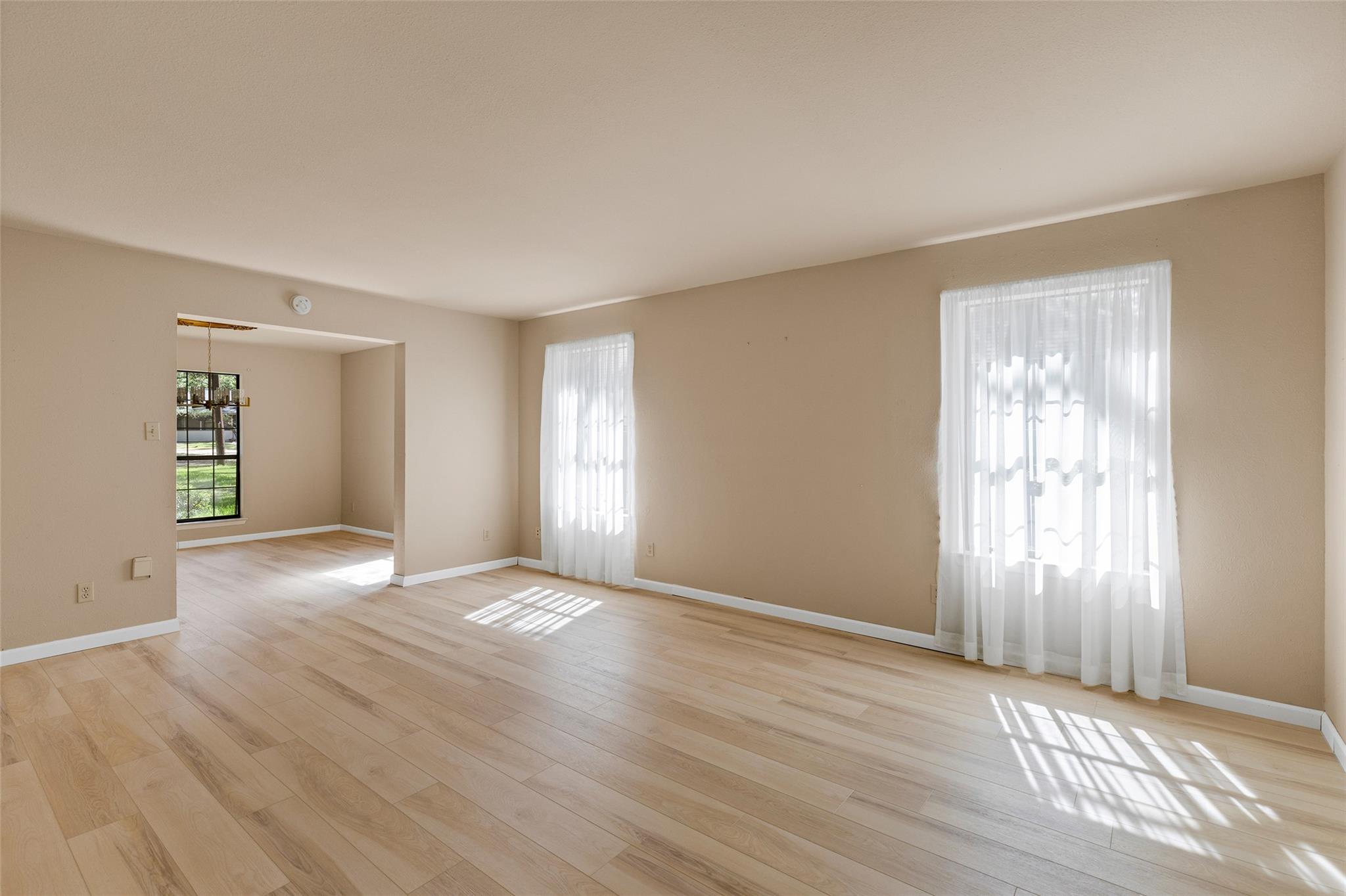 9006 BALCONES CLUB DR