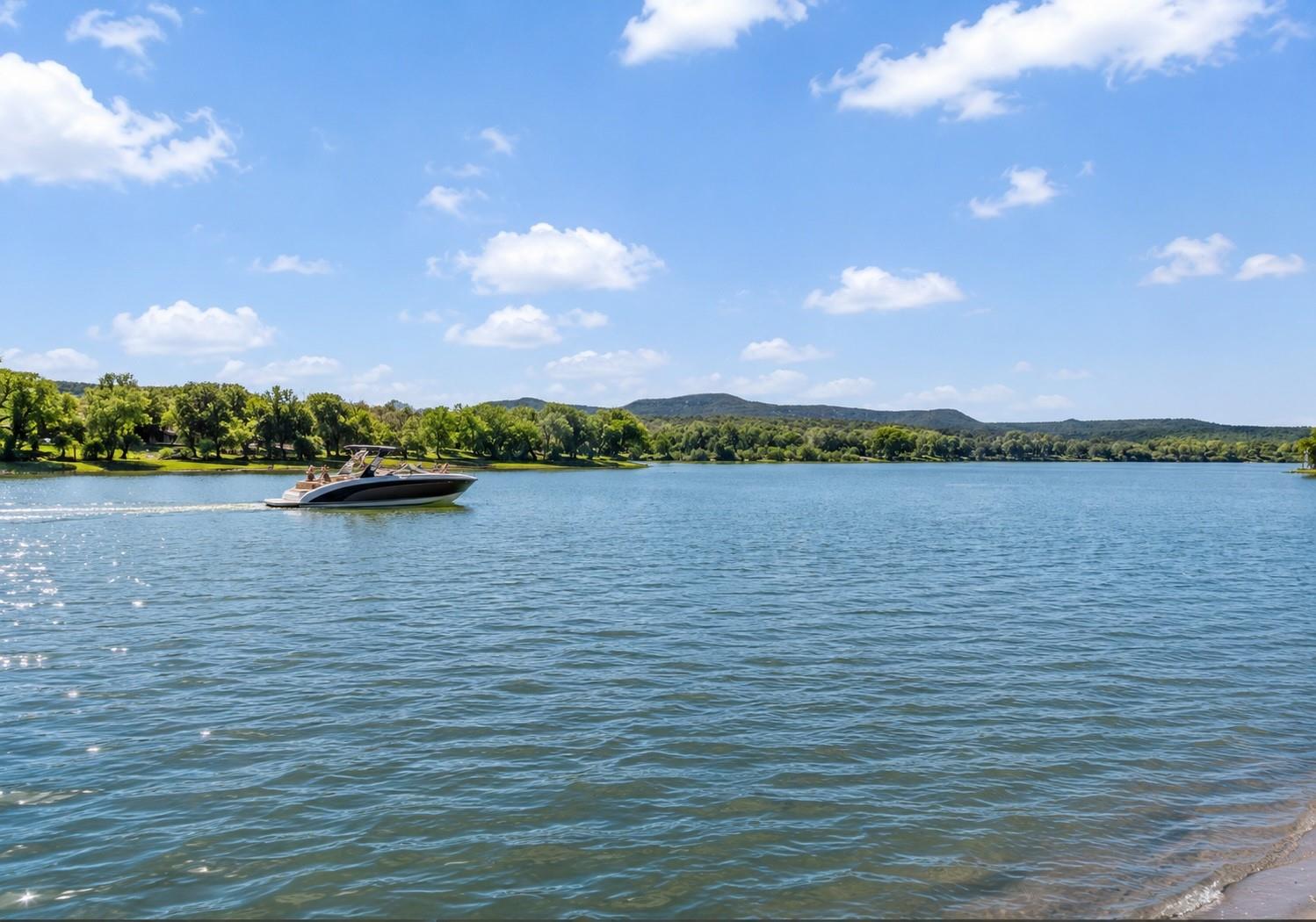 3424 River Oaks DR