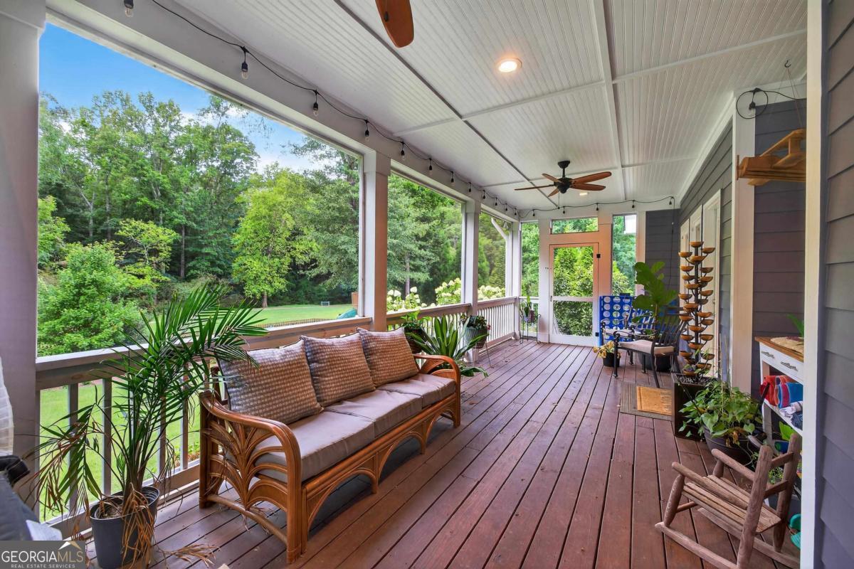 548 Village Road
