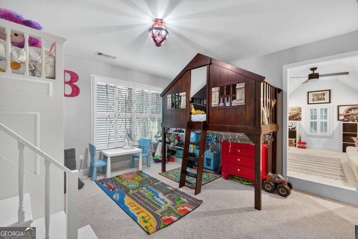548 Village Road