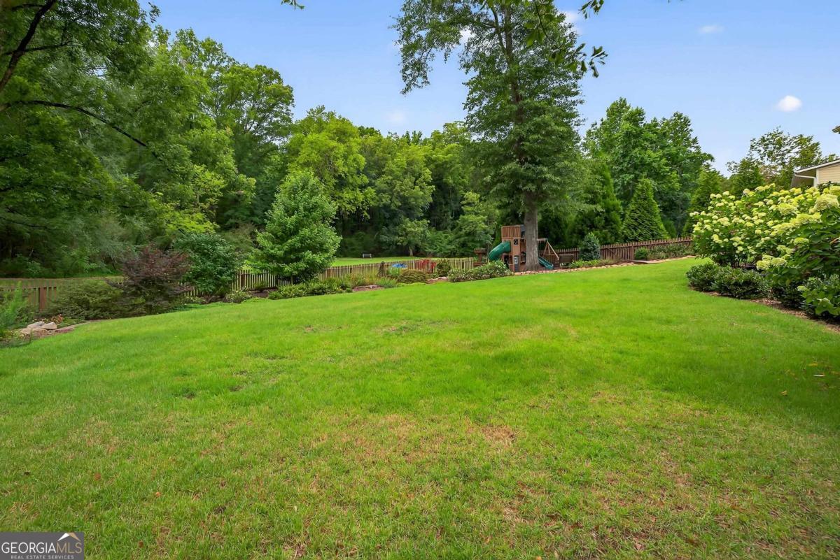 548 Village Road