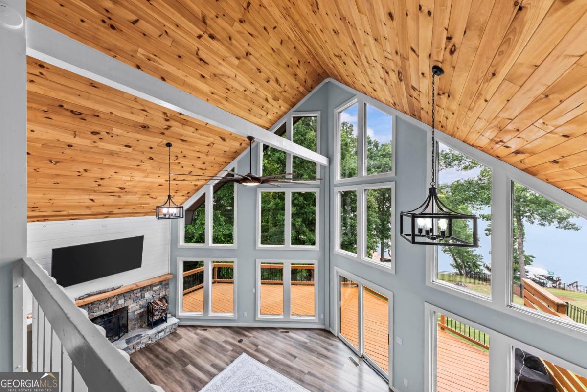 188 Hickory Point Drive